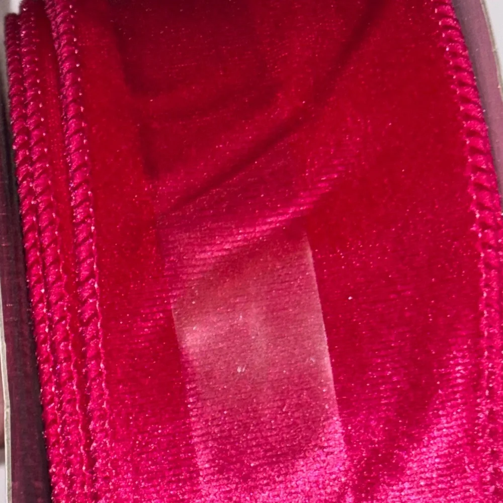 Velvet Ribbon in Deep Fuchsia 80ft Hot Pink Velvet Wire Ribbon 2 1/2”x80ft NEW